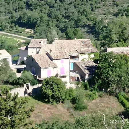 Chez L'oncle Сasa de vacaciones Gras